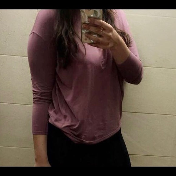 Long sleeve lulu lemon top - Picture 2 of 2